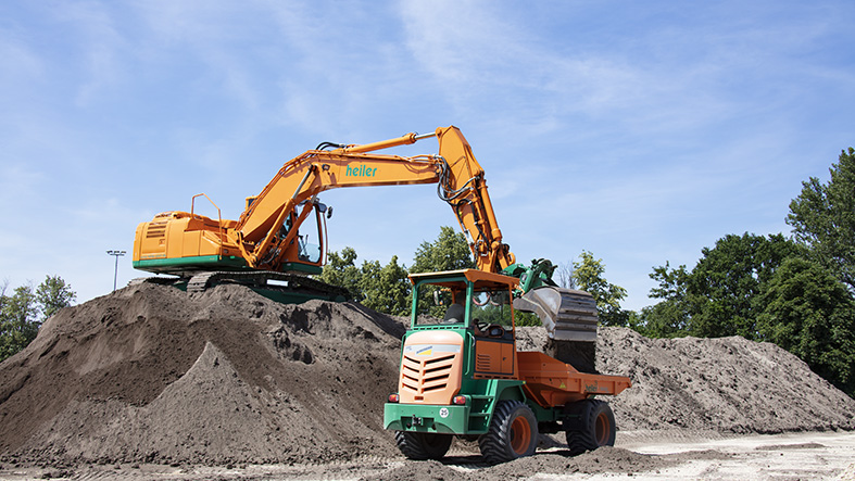 Maschine Bagger Sportplatz Baustelle